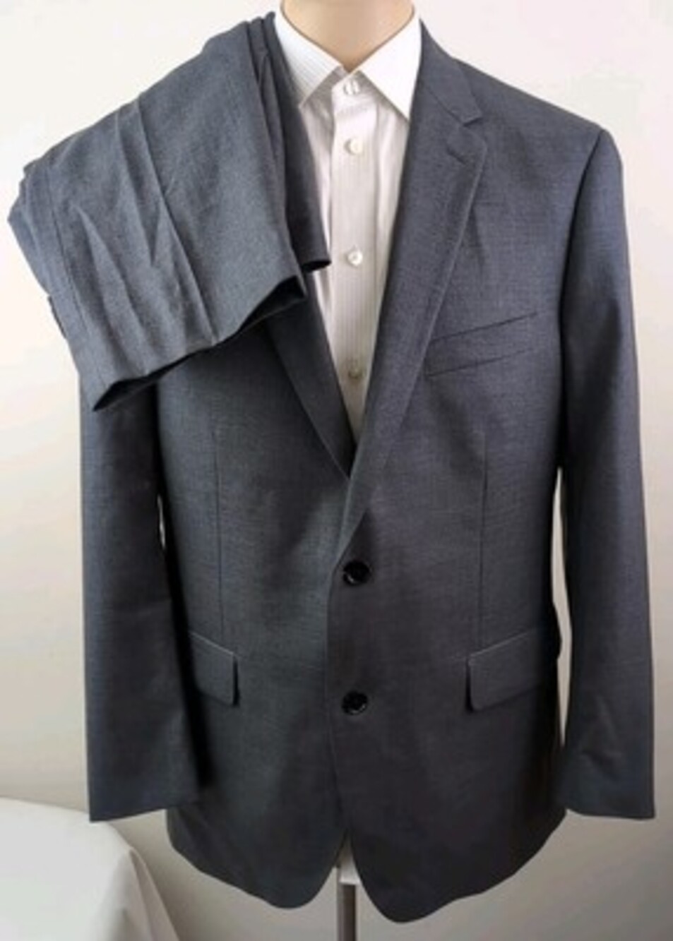Indochino Mens Wool - Cashmere Gray 2 Piece Suit Size 42R - W36 X 30.5
